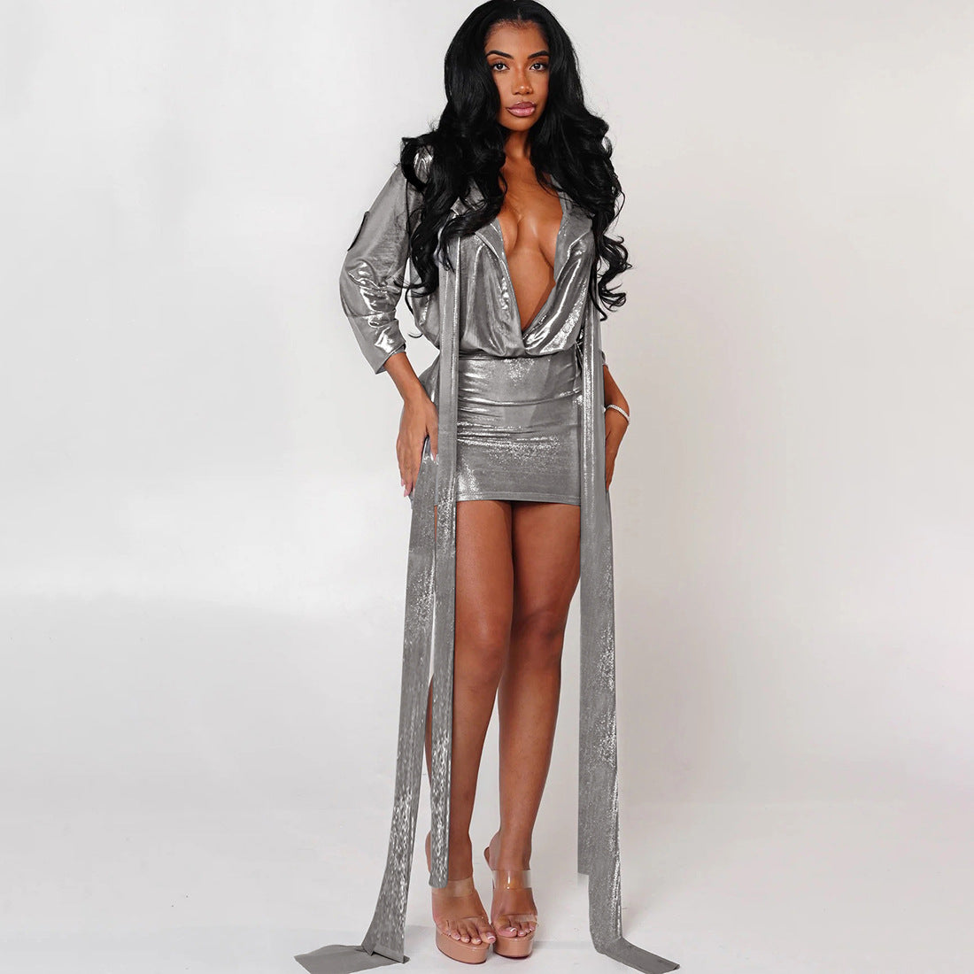 Thread low cut hip hugging skirt set