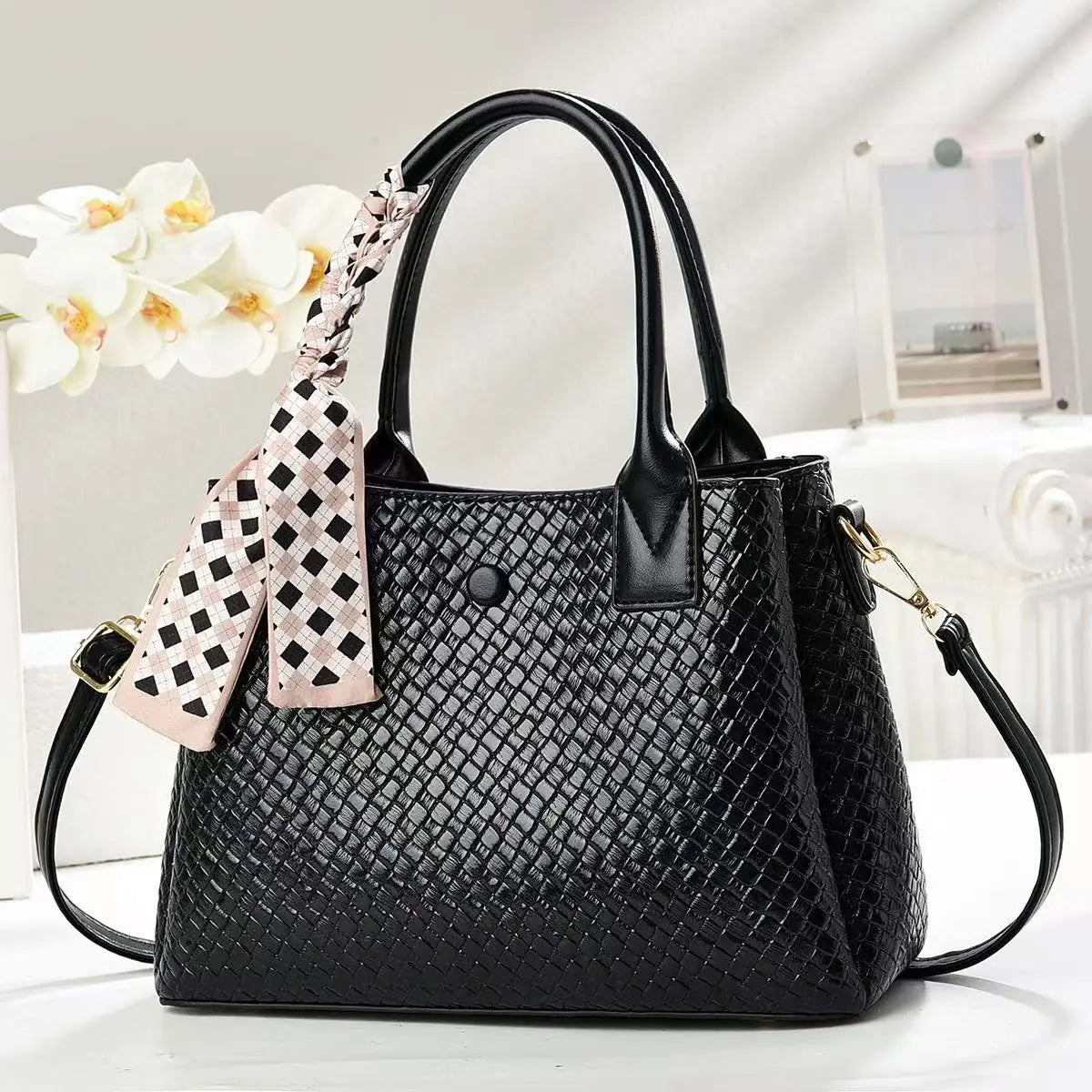 Trendy and Fashionable Handbag