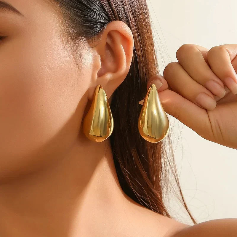 Vintage Metal Round Dangle Earrings
