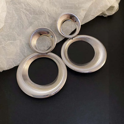 Vintage Metal Round Dangle Earrings