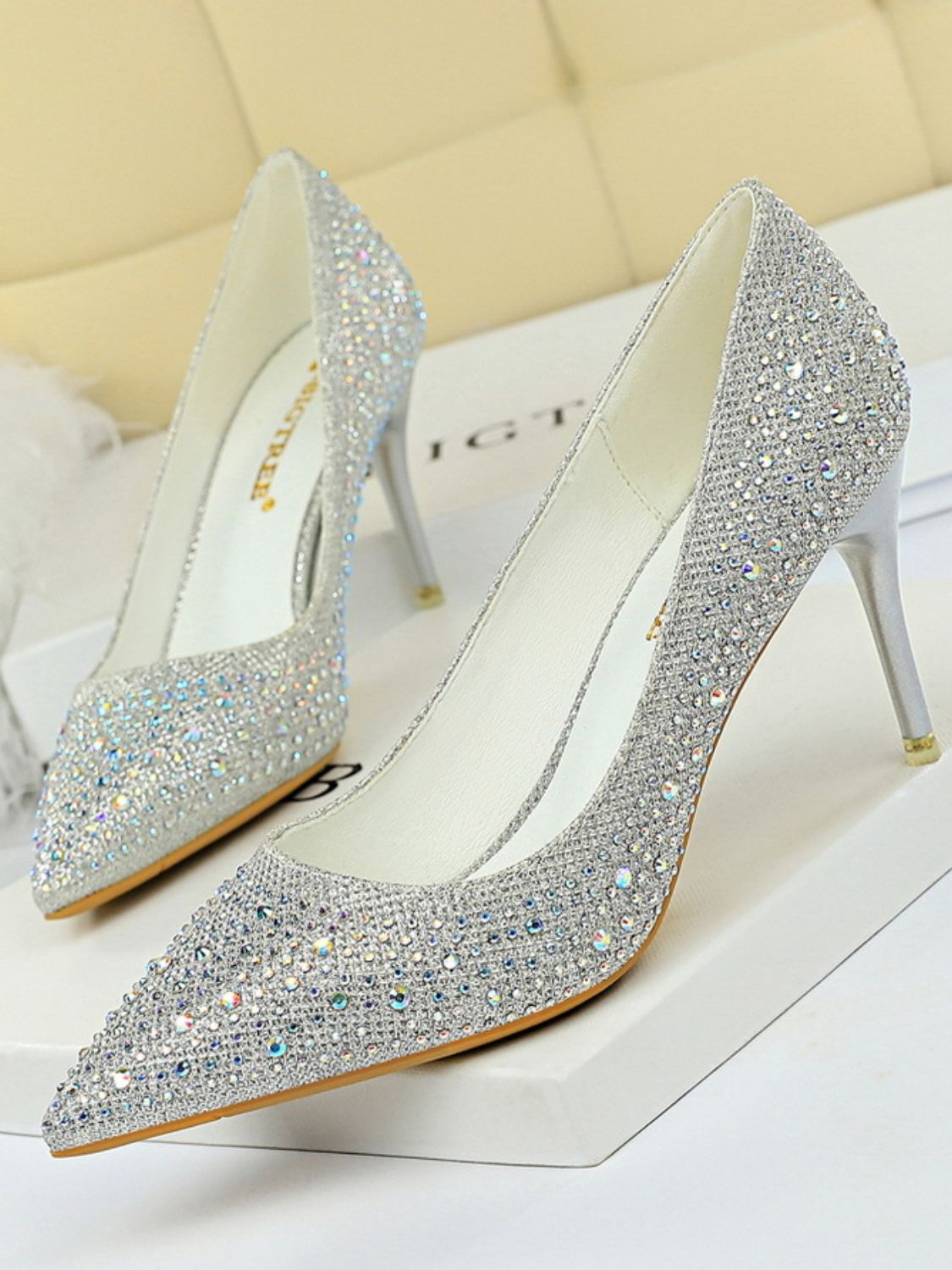 Point Toe Rhinestone Pumps